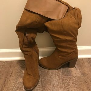 Never Been Worn Brown pleather boots WMs sz 8